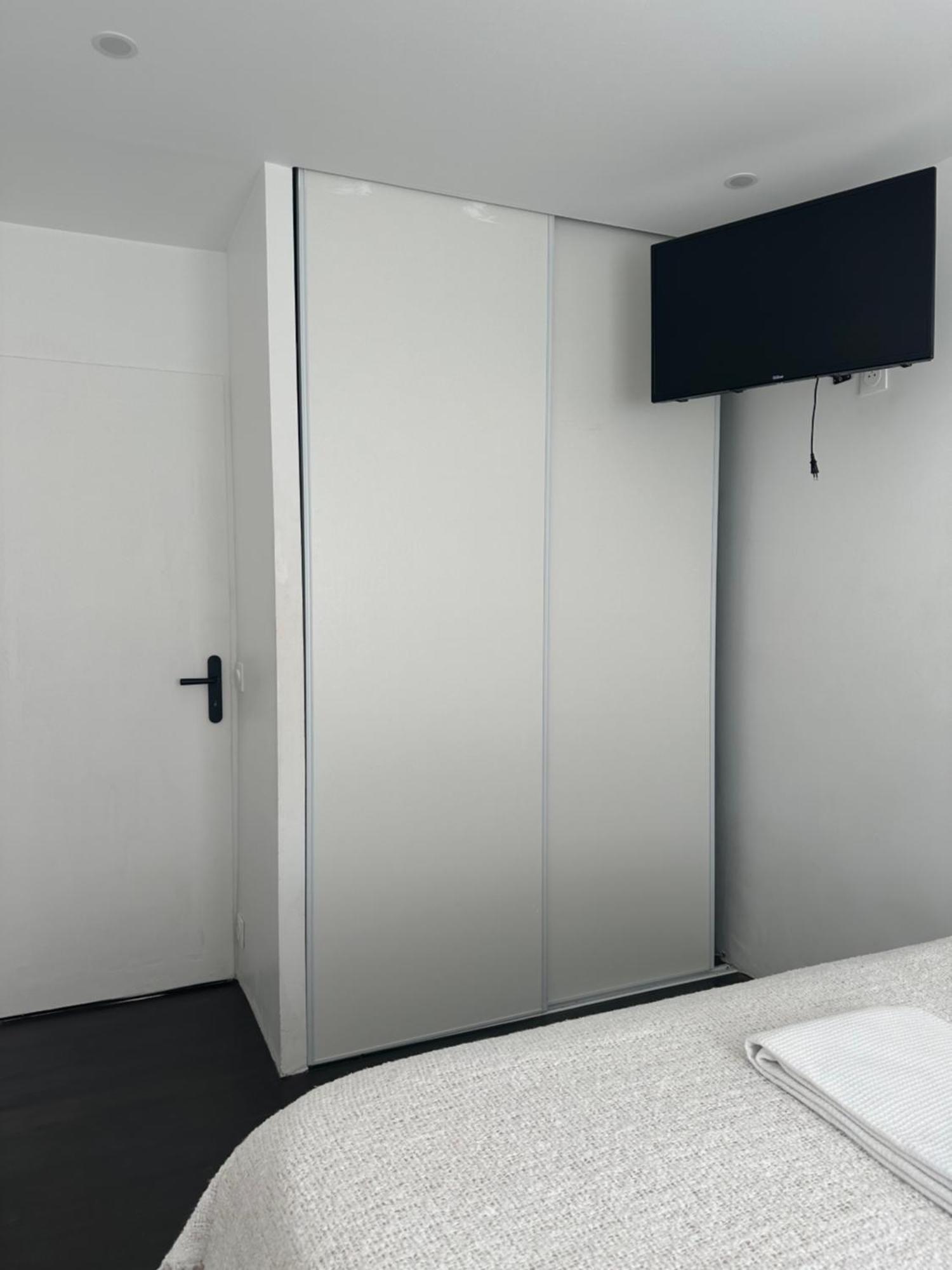 Location De Privee Dans Prive, Jardins Et Parking Gratuit 1 Min To Tramway Et 9 Min De Centre-ville, Accessibilite A Plusieurs Transports Accommodatie bij particulieren